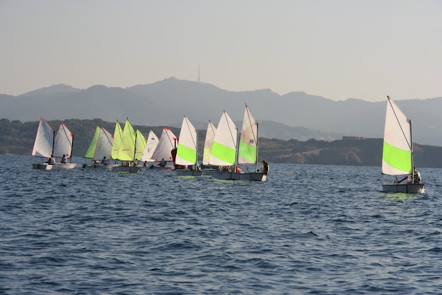  Sailing school in the var.JPG 